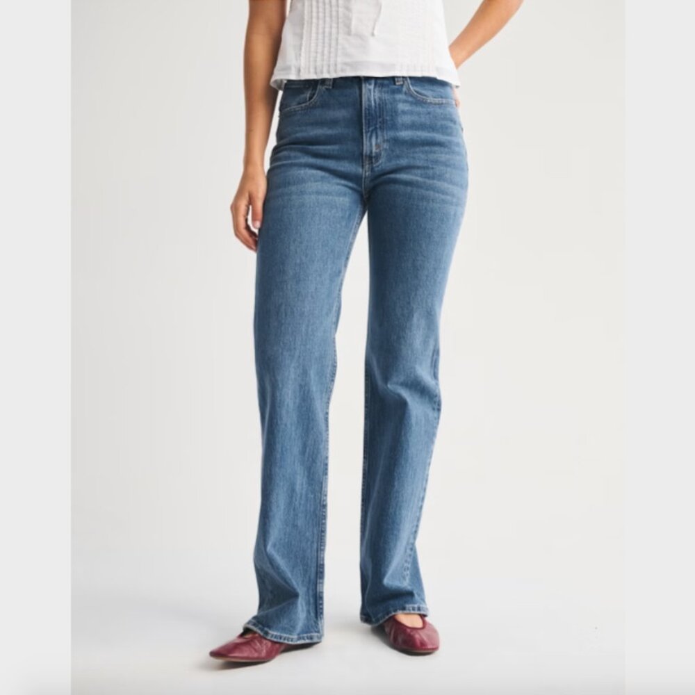 Abercrombie & Fitch Blue Petite '90s Relaxed Jean High Rise - 35/20 Short